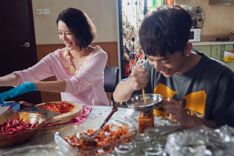 Who knew the pandemic could be a feel-good experience? On Hong Kong comedy Chilli Laugh Story post image